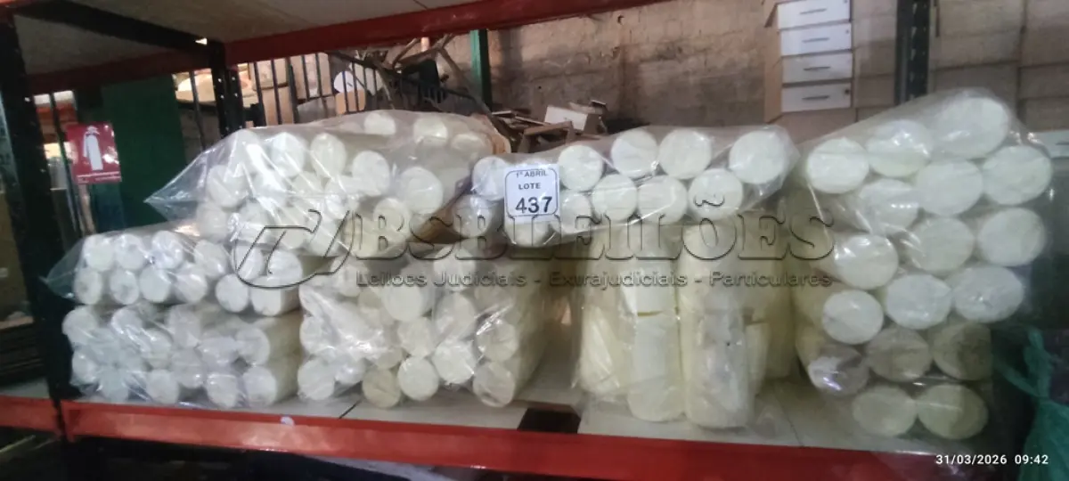 LOTE 437 - 01 LOTE COM GRANDE QUANTIDADE DE SUPORTES PARA LATAS EM ISOPOR. (NO ESTADO) ATENÇÃO! FAZER A VISITAÇÃO ANTES DE ARREMATAR, NÃO SABEMOS SE FUNCIONA, LEILÃO NÃO TEM GARANTIA E NEM DEVOLUÇÃO, SUJEITO A POSSÍVEIS AVARIAS VISÍVEIS/OCULTAS E/OU AUSÊNCIA DE COMPONENTES.