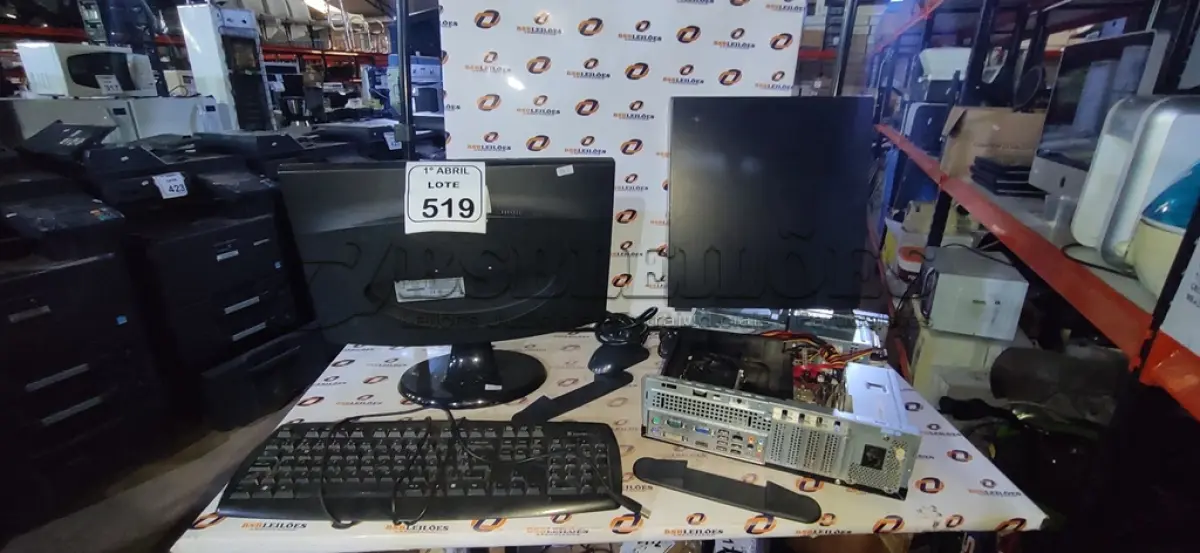 LOTE 519 - 01 CPU INFORWAY 4GB HD 500, 01 MOUSE, 01 TECLADO, 01BASE DE CPU, 01 CABO DE FORÇA E 01 MONITOR MARCA HP. (NO ESTADO) ATENÇÃO! FAZER A VISITAÇÃO ANTES DE ARREMATAR, NÃO SABEMOS SE FUNCIONA. LEILÃO NÃO TEM GARANTIA E NEM DEVOLUÇÃO, SUJEITO A POSSÍVEIS AVARIAS VISÍVEIS/OCULTAS E/OU AUSÊNCIA DE COMPONENTES.