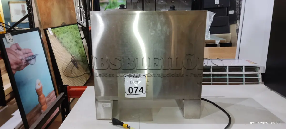 LOTE 074 - 01 CAFETEIRA EM INOX MARCA MONARCA MODELO M52DC 10 LITROS 220 VOLTS. (NO ESTADO) ATENÇÃO! FAZER A VISITAÇÃO ANTES DE ARREMATAR, NÃO SABEMOS SE FUNCIONA, LEILÃO NÃO TEM GARANTIA E NEM DEVOLUÇÃO, SUJEITO A POSSÍVEIS AVARIAS VISÍVEIS/OCULTAS E/OU AUSÊNCIA DE COMPONENTES.
