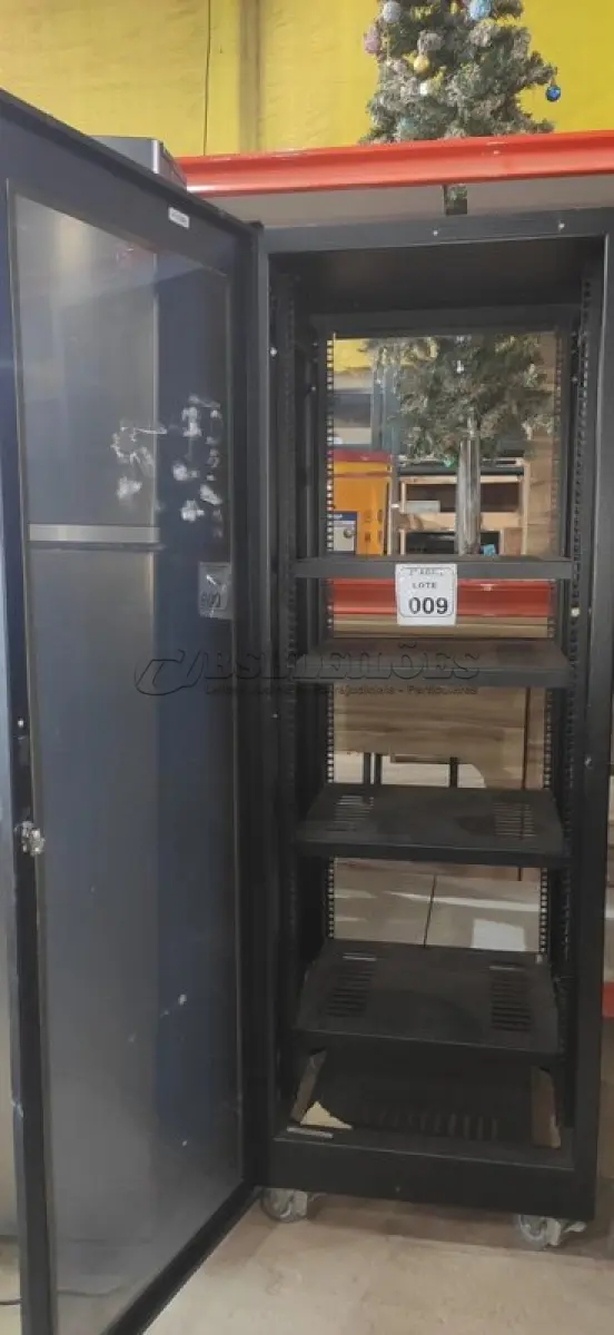 LOTE 009 - 01 RACK EM FERRO PARA SERVIDOR. (NO ESTADO) ATENÇÃO! FAZER A VISITAÇÃO ANTES DE ARREMATAR, NÃO SABEMOS SE FUNCIONA, LEILÃO NÃO TEM GARANTIA E NEM DEVOLUÇÃO, SUJEITO A POSSÍVEIS AVARIAS VISÍVEIS/OCULTAS E/OU AUSÊNCIA DE COMPONENTES.
