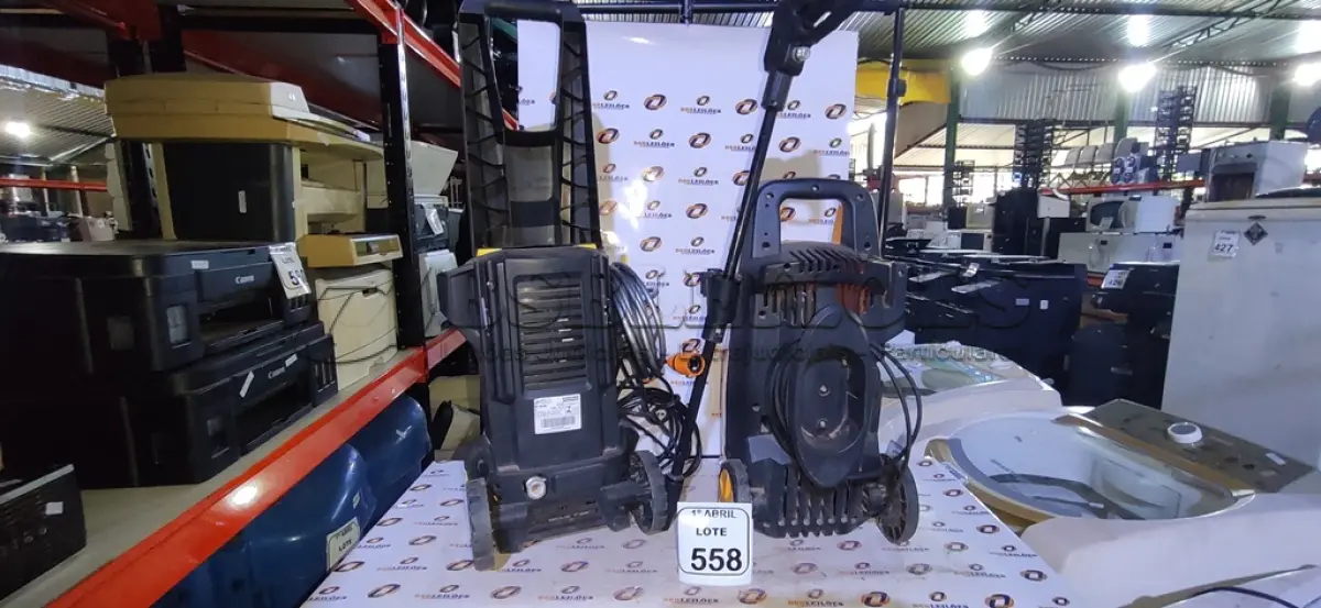 LOTE 558 - 01 LAVADORA DE ALTA PRESSÃO MARCA WAP E UMA LAVADORA DE ALTA PRESSÃO MARCA KARCHER. (NO ESTADO) ATENÇÃO! FAZER A VISITAÇÃO ANTES DE ARREMATAR, NÃO SABEMOS SE FUNCIONA, LEILÃO NÃO TEM GARANTIA E NEM DEVOLUÇÃO, SUJEITO A POSSÍVEIS AVARIAS VISÍVEIS/OCULTAS E/OU AUSÊNCIA DE COMPONENTES.