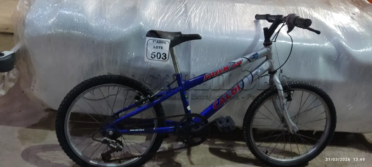 LOTE 503 - 01 BICICLETA INFANTIL MARCA CALOI. (NO ESTADO) ATENÇÃO! FAZER A VISITAÇÃO ANTES DE ARREMATAR, NÃO SABEMOS SE FUNCIONA, LEILÃO NÃO TEM GARANTIA E NEM DEVOLUÇÃO, SUJEITO A POSSÍVEIS AVARIAS VISÍVEIS/OCULTAS E/OU AUSÊNCIA DE COMPONENTES.