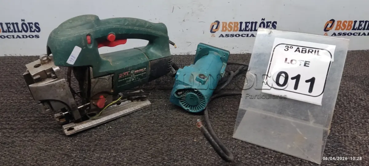LOTE 011 - 01 SERRA TICO-TICO MARCA DWT E 01 PEÇA DE MÁQUINA TUPIA DA MARCA MAKITA. (NO ESTADO) ATENÇÃO! FAZER A VISITAÇÃO ANTES DE ARREMATAR, NÃO SABEMOS SE FUNCIONA, LEILÃO NÃO TEM GARANTIA E NEM DEVOLUÇÃO, SUJEITO A POSSÍVEIS AVARIAS VISÍVEIS/OCULTAS E/OU AUSÊNCIA DE COMPONENTES.