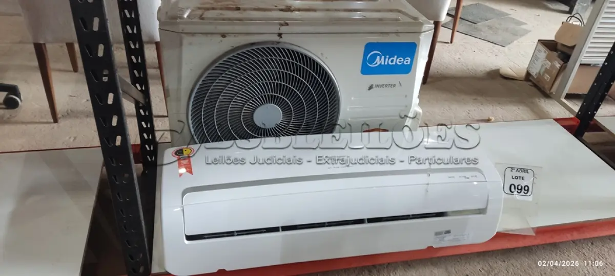 LOTE 099 - 01 AR-CONDICIONADO MIDEA INVERTER 18.000 BTUS. (NO ESTADO) ATENÇÃO! FAZER A VISITAÇÃO ANTES DE ARREMATAR, NÃO SABEMOS SE FUNCIONA, LEILÃO NÃO TEM GARANTIA E NEM DEVOLUÇÃO, SUJEITO A POSSÍVEIS AVARIAS VISÍVEIS/OCULTAS E/OU AUSÊNCIA DE COMPONENTES.
