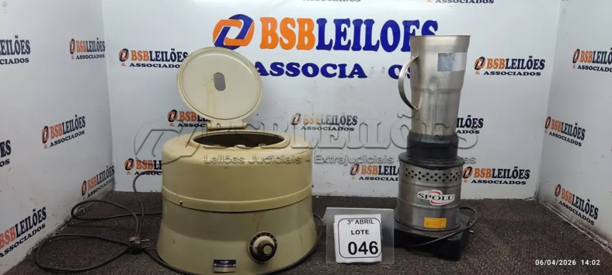 LOTE 046 - 01 CENTRIFUGADOR EXCELSA BABY MARCA FANEM . (NO ESTADO) ATENÇÃO! FAZER A VISITAÇÃO ANTES DE ARREMATAR, NÃO SABEMOS SE FUNCIONA, LEILÃO NÃO TEM GARANTIA E NEM DEVOLUÇÃO, SUJEITO A POSSÍVEIS AVARIAS VISÍVEIS/OCULTAS E/OU AUSÊNCIA DE COMPONENTES.