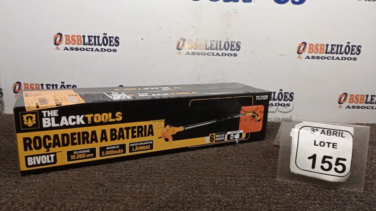 LOTE 155 - 01 ROÇADEIRA A BATERIA BIVOLT MODELO TCG12B MARCA BLACK TOOLS. (NO ESTADO) ATENÇÃO! FAZER A VISITAÇÃO ANTES DE ARREMATAR, NÃO SABEMOS SE FUNCIONA, LEILÃO NÃO TEM GARANTIA E NEM DEVOLUÇÃO, SUJEITO A POSSÍVEIS AVARIAS VISÍVEIS/OCULTAS E/OU AUSÊNCIA DE COMPONENTES.