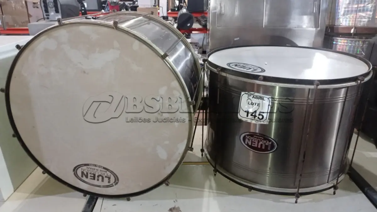 LOTE 145 - 02 SURDOS DE PERCUSSÃO MARCA LUEN. (NO ESTADO) ATENÇÃO! FAZER A VISITAÇÃO ANTES DE ARREMATAR, NÃO SABEMOS SE FUNCIONA, LEILÃO NÃO TEM GARANTIA E NEM DEVOLUÇÃO, SUJEITO A POSSÍVEIS AVARIAS VISÍVEIS/OCULTAS E/OU AUSÊNCIA DE COMPONENTES.