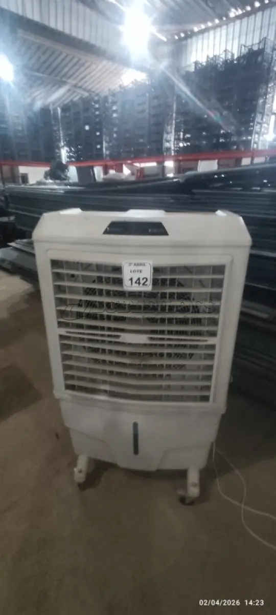 LOTE 142 - 01 CLIMATIZADOR EVAPORATIVO MODELO: M 9000 220V. (NO ESTADO) ATENÇÃO! FAZER A VISITAÇÃO ANTES DE ARREMATAR, NÃO SABEMOS SE FUNCIONA, LEILÃO NÃO TEM GARANTIA E NEM DEVOLUÇÃO, SUJEITO A POSSÍVEIS AVARIAS VISÍVEIS/OCULTAS E/OU AUSÊNCIA DE COMPONENTES.