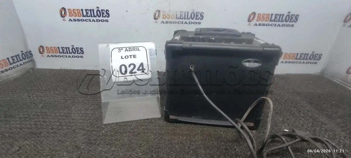LOTE 024 - 01 MINI AMPLIFICADOR MODELO AIRON80 MARCA HAYONIK. (NO ESTADO) ATENÇÃO! FAZER A VISITAÇÃO ANTES DE ARREMATAR, NÃO SABEMOS SE FUNCIONA, LEILÃO NÃO TEM GARANTIA E NEM DEVOLUÇÃO, SUJEITO A POSSÍVEIS AVARIAS VISÍVEIS/OCULTAS E/OU AUSÊNCIA DE COMPONENTES.