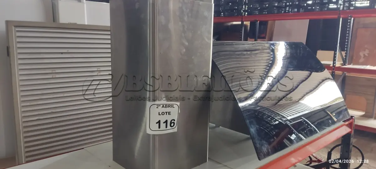 LOTE 116 - 01 COIFA PARA COZINHA MARCA ELETTROMEC 220 VOLTS. (NO ESTADO) ATENÇÃO! FAZER A VISITAÇÃO ANTES DE ARREMATAR, NÃO SABEMOS SE FUNCIONA, LEILÃO NÃO TEM GARANTIA E NEM DEVOLUÇÃO, SUJEITO A POSSÍVEIS AVARIAS VISÍVEIS/OCULTAS E/OU AUSÊNCIA DE COMPONENTES.