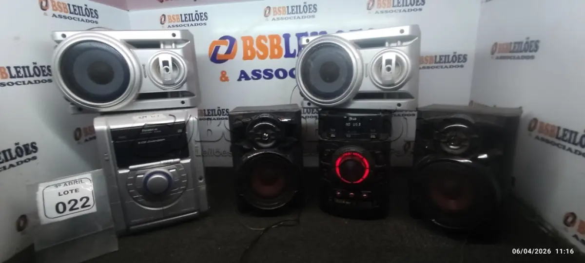 LOTE 022 - 02 MINIS SYSTEN COM 02 CAIXAS CADA MARCAS LG E PANASONIC. (NO ESTADO) ATENÇÃO! FAZER A VISITAÇÃO ANTES DE ARREMATAR, NÃO SABEMOS SE FUNCIONA, LEILÃO NÃO TEM GARANTIA E NEM DEVOLUÇÃO, SUJEITO A POSSÍVEIS AVARIAS VISÍVEIS/OCULTAS E/OU AUSÊNCIA DE COMPONENTES.