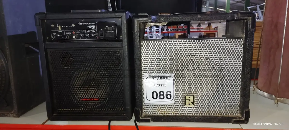 LOTE 086 - 01 MINI CAIXA DE SOM DE SOM AMPLIFICADORA MARCA HAYONIK E 01 CAIXA ALTO FALANTE. (NO ESTADO) ATENÇÃO! FAZER A VISITAÇÃO ANTES DE ARREMATAR, NÃO SABEMOS SE FUNCIONA, LEILÃO NÃO TEM GARANTIA E NEM DEVOLUÇÃO, SUJEITO A POSSÍVEIS AVARIAS VISÍVEIS/OCULTAS E/OU AUSÊNCIA DE COMPONENTES.