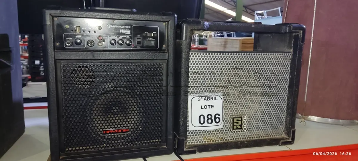 LOTE 086 - 01 MINI CAIXA DE SOM DE SOM AMPLIFICADORA MARCA HAYONIK E 01 CAIXA ALTO FALANTE. (NO ESTADO) ATENÇÃO! FAZER A VISITAÇÃO ANTES DE ARREMATAR, NÃO SABEMOS SE FUNCIONA, LEILÃO NÃO TEM GARANTIA E NEM DEVOLUÇÃO, SUJEITO A POSSÍVEIS AVARIAS VISÍVEIS/OCULTAS E/OU AUSÊNCIA DE COMPONENTES.