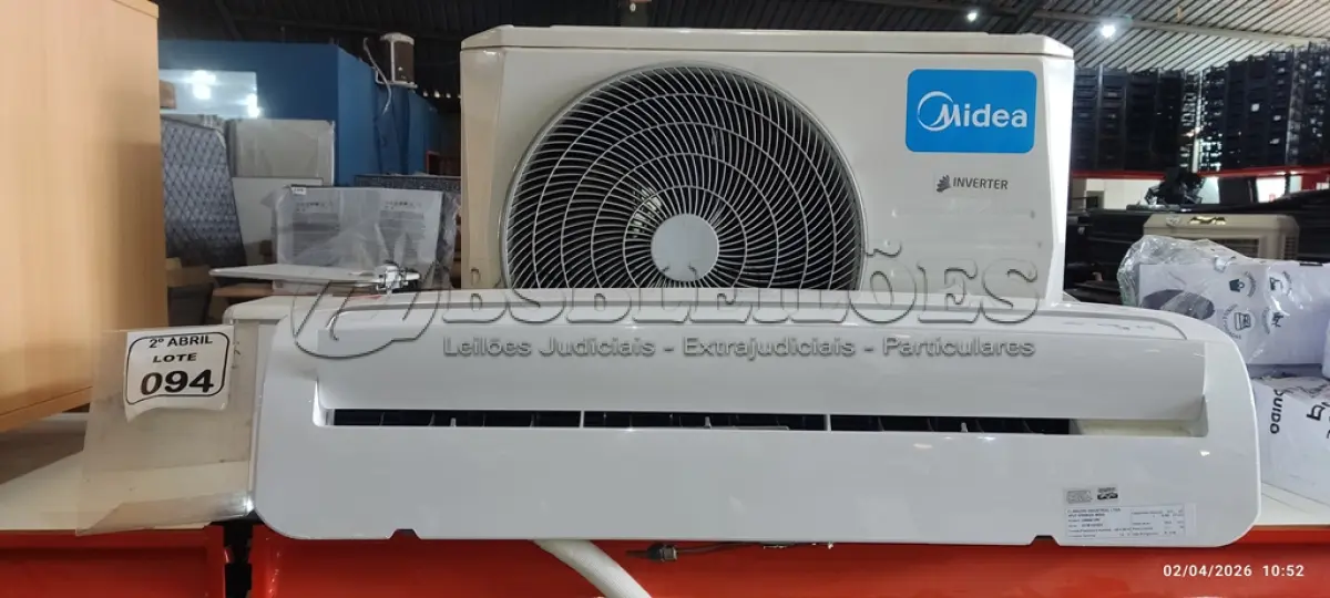 LOTE 094 - 01 AR-CONDICIONADO MIDEA INVERTER 18.000BTUS. (NO ESTADO) ATENÇÃO! FAZER A VISITAÇÃO ANTES DE ARREMATAR, NÃO SABEMOS SE FUNCIONA, LEILÃO NÃO TEM GARANTIA E NEM DEVOLUÇÃO, SUJEITO A POSSÍVEIS AVARIAS VISÍVEIS/OCULTAS E/OU AUSÊNCIA DE COMPONENTES.