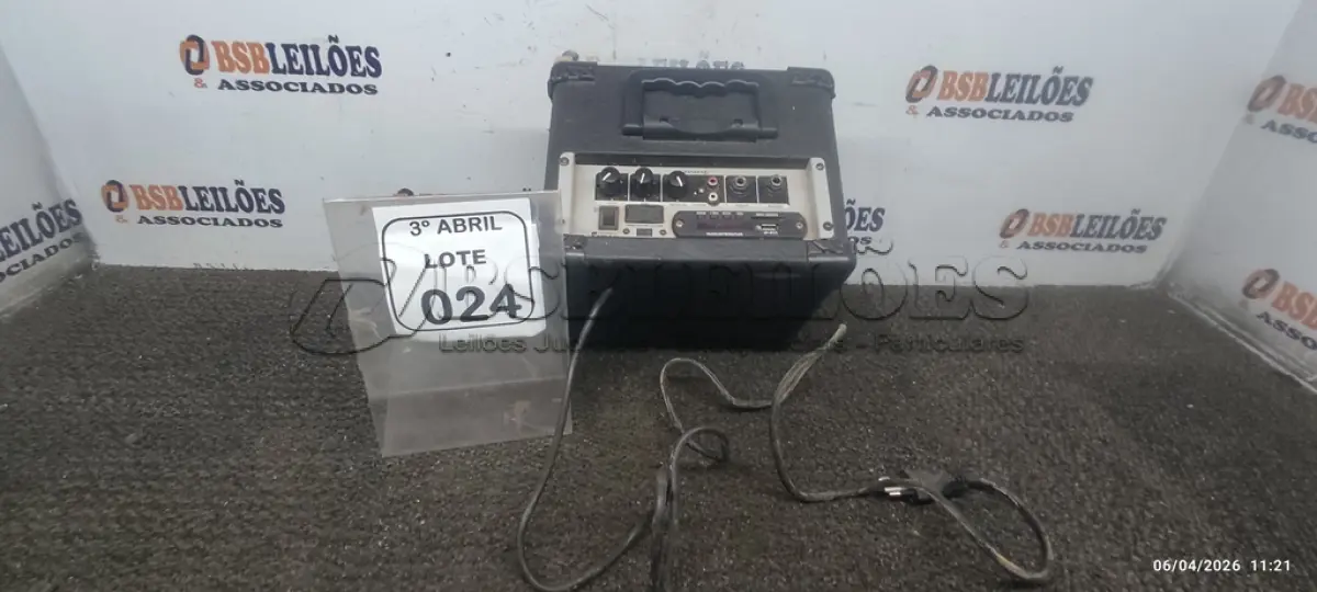 LOTE 024 - 01 MINI AMPLIFICADOR MODELO AIRON80 MARCA HAYONIK. (NO ESTADO) ATENÇÃO! FAZER A VISITAÇÃO ANTES DE ARREMATAR, NÃO SABEMOS SE FUNCIONA, LEILÃO NÃO TEM GARANTIA E NEM DEVOLUÇÃO, SUJEITO A POSSÍVEIS AVARIAS VISÍVEIS/OCULTAS E/OU AUSÊNCIA DE COMPONENTES.
