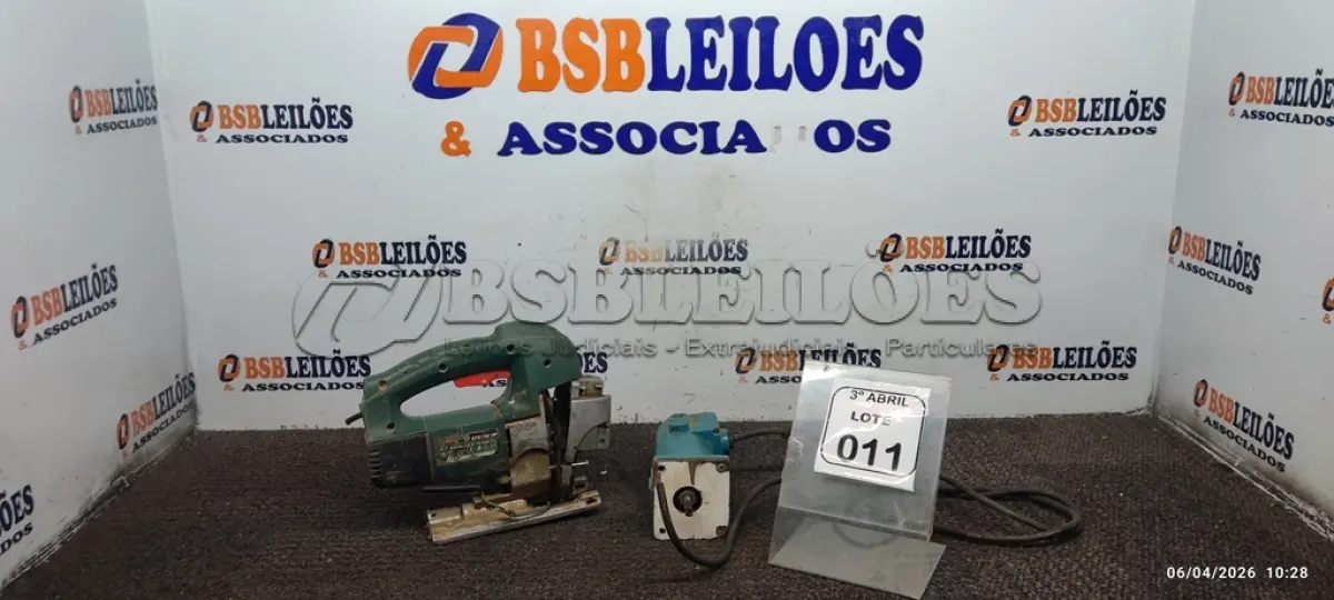 LOTE 011 - 01 SERRA TICO-TICO MARCA DWT E 01 PEÇA DE MÁQUINA TUPIA DA MARCA MAKITA. (NO ESTADO) ATENÇÃO! FAZER A VISITAÇÃO ANTES DE ARREMATAR, NÃO SABEMOS SE FUNCIONA, LEILÃO NÃO TEM GARANTIA E NEM DEVOLUÇÃO, SUJEITO A POSSÍVEIS AVARIAS VISÍVEIS/OCULTAS E/OU AUSÊNCIA DE COMPONENTES.