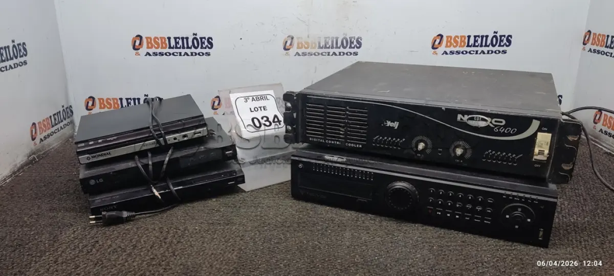 LOTE 034 - 01 DVR MARCA TECBOZ, 01 CONTROLADOR DIGITAL MARCA ETELJ PARA RETIRADA DE PEÇAS E 03 APARELHOS DE DVD DE MARCAS E MODELOS DIVERSOS. (NO ESTADO) ATENÇÃO! FAZER A VISITAÇÃO ANTES DE ARREMATAR, NÃO SABEMOS SE FUNCIONA, LEILÃO NÃO TEM GARANTIA E NEM DEVOLUÇÃO, SUJEITO A POSSÍVEIS AVARIAS VISÍVEIS/OCULTAS E/OU AUSÊNCIA DE COMPONENTES.