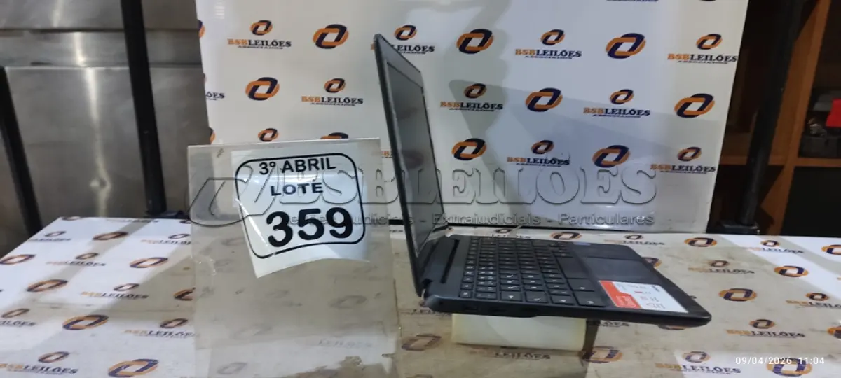 LOTE 359 - 01 CHROMEBOOK 16GB E.MMC MEMORIA 2GB LINHA CONNECT MARCA SAMSUNG SEM FONTE. (NO ESTADO) ATENÇÃO! FAZER A VISITAÇÃO ANTES DE ARREMATAR, NÃO SABEMOS SE FUNCIONA, LEILÃO NÃO TEM GARANTIA E NEM DEVOLUÇÃO, SUJEITO A POSSÍVEIS AVARIAS VISÍVEIS/OCULTAS E/OU AUSÊNCIA DE COMPONENTES.