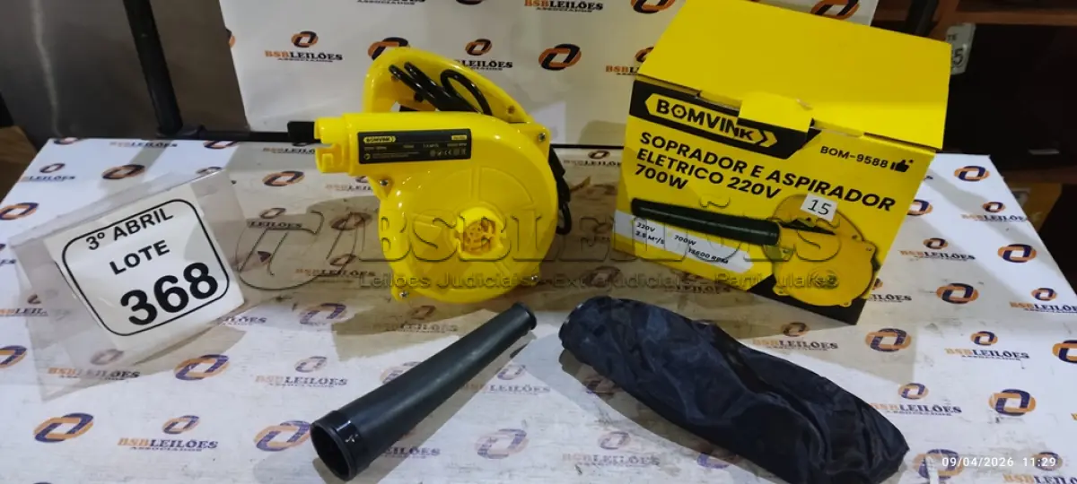 LOTE 368 - 01 SOPRADOR E ASPIRADOR ELÉTRICO 700W 220V. (NO ESTADO) ATENÇÃO! FAZER A VISITAÇÃO ANTES DE ARREMATAR, NÃO SABEMOS SE FUNCIONA, LEILÃO NÃO TEM GARANTIA E NEM DEVOLUÇÃO, SUJEITO A POSSÍVEIS AVARIAS VISÍVEIS/OCULTAS E/OU AUSÊNCIA DE COMPONENTES.