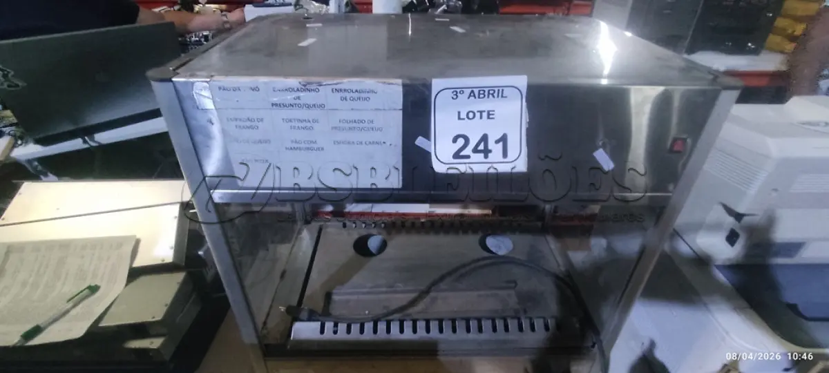 LOTE 241 - 01 ESTUFA PARA SALGADOS INCOMPLETA. (NO ESTADO) ATENÇÃO! FAZER A VISITAÇÃO ANTES DE ARREMATAR, NÃO SABEMOS SE FUNCIONA, LEILÃO NÃO TEM GARANTIA E NEM DEVOLUÇÃO, SUJEITO A POSSÍVEIS AVARIAS VISÍVEIS/OCULTAS E/OU AUSÊNCIA DE COMPONENTES.