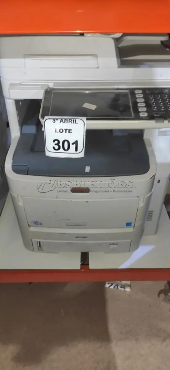 LOTE 301 - IMPRESSORA MULTIFUNCIONAL MODELO MC780 MARCA OKI. (NO ESTADO) ATENÇÃO! FAZER A VISITAÇÃO ANTES DE ARREMATAR, NÃO SABEMOS SE FUNCIONA, LEILÃO NÃO TEM GARANTIA E NEM DEVOLUÇÃO, SUJEITO A POSSÍVEIS AVARIAS VISÍVEIS/OCULTAS E/OU AUSÊNCIA DE COMPONENTES.