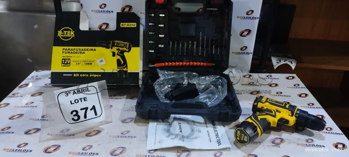 LOTE 371