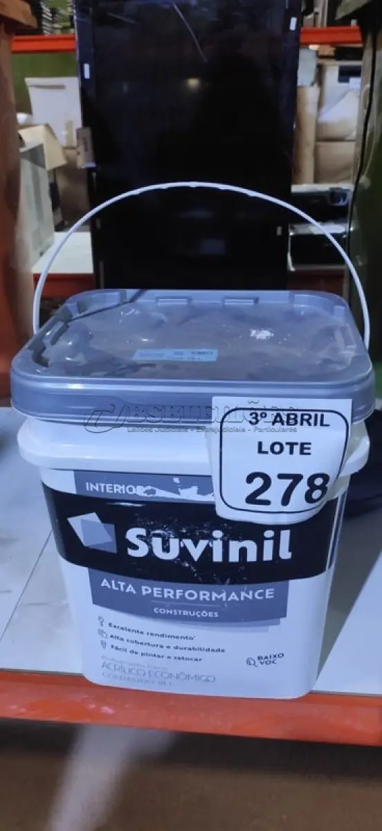 LOTE 278 - 01 BALDE DE TINTA ACRÍLICA INTERIOR DE 18L NA COR FOSCO BRANCO MARCA SUVINIL. (NO ESTADO) ATENÇÃO! FAZER A VISITAÇÃO ANTES DE ARREMATAR, NÃO SABEMOS SE FUNCIONA. LEILÃO NÃO TEM GARANTIA E NEM DEVOLUÇÃO, SUJEITO A POSSÍVEIS AVARIAS VISÍVEIS/OCULTAS E/OU AUSÊNCIA DE COMPONENTES.