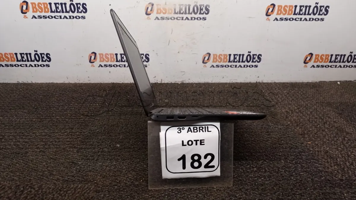 LOTE 182 - 01 CHROMEBOOK 16GB E.MMC MEMORIA 2GB LINHA CONNECT MARCA SAMSUNG SEM FONTE. (NO ESTADO) ATENÇÃO! FAZER A VISITAÇÃO ANTES DE ARREMATAR, NÃO SABEMOS SE FUNCIONA, LEILÃO NÃO TEM GARANTIA E NEM DEVOLUÇÃO, SUJEITO A POSSÍVEIS AVARIAS VISÍVEIS/OCULTAS E/OU AUSÊNCIA DE COMPONENTES.