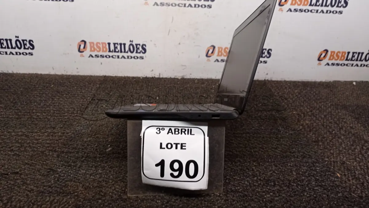 LOTE 190 - 01 CHROMEBOOK 16GB E.MMC MEMORIA 2GB LINHA CONNECT MARCA SAMSUNG SEM FONTE. (NO ESTADO) ATENÇÃO! FAZER A VISITAÇÃO ANTES DE ARREMATAR, NÃO SABEMOS SE FUNCIONA, LEILÃO NÃO TEM GARANTIA E NEM DEVOLUÇÃO, SUJEITO A POSSÍVEIS AVARIAS VISÍVEIS/OCULTAS E/OU AUSÊNCIA DE COMPONENTES.