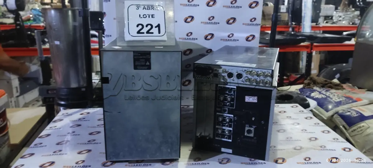 LOTE 221