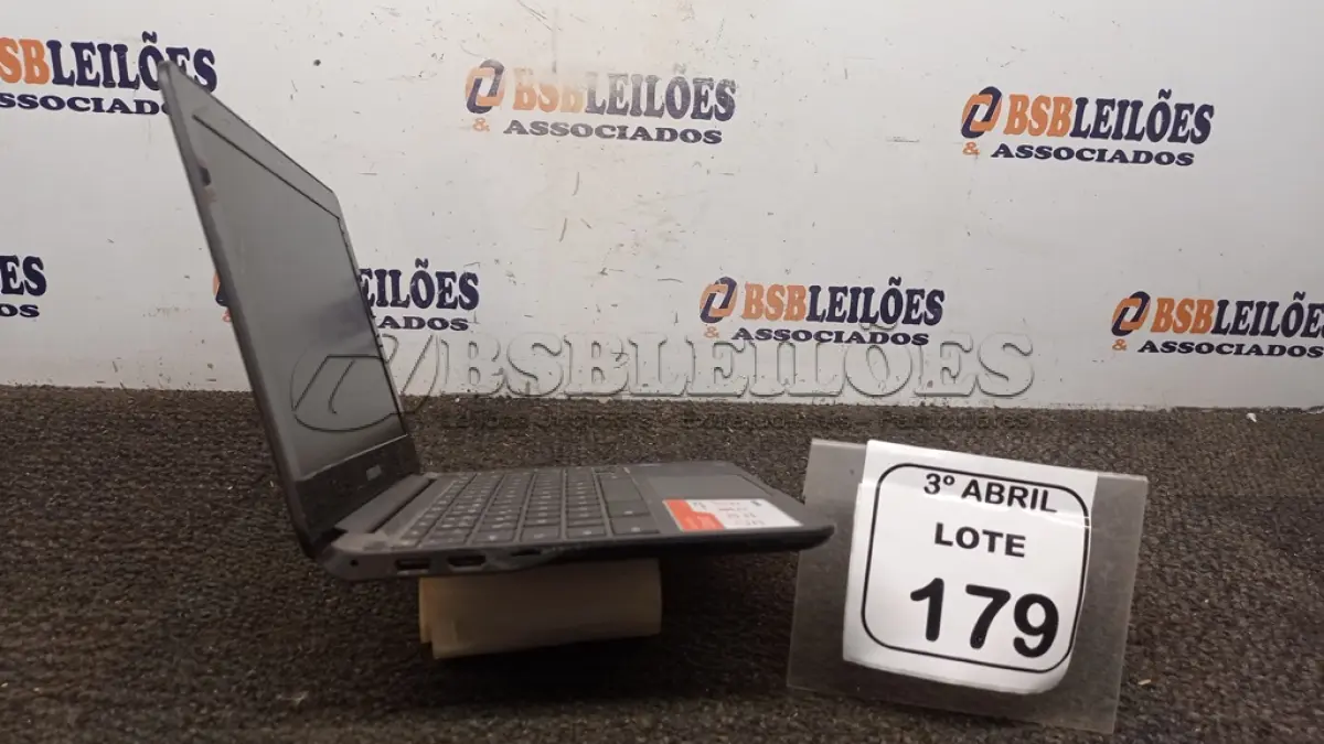LOTE 179 - 01 CHROMEBOOK 16GB E.MMC MEMORIA 2GB LINHA CONNECT MARCA SAMSUNG SEM FONTE. (NO ESTADO) ATENÇÃO! FAZER A VISITAÇÃO ANTES DE ARREMATAR, NÃO SABEMOS SE FUNCIONA, LEILÃO NÃO TEM GARANTIA E NEM DEVOLUÇÃO, SUJEITO A POSSÍVEIS AVARIAS VISÍVEIS/OCULTAS E/OU AUSÊNCIA DE COMPONENTES.