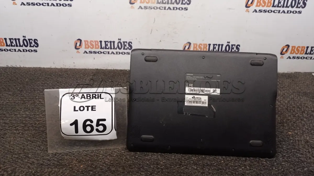 LOTE 165 - 01 CHROMEBOOK 16GB E.MMC MEMORIA 2GB LINHA CONNECT MARCA SAMSUNG SEM FONTE. (NO ESTADO) ATENÇÃO! FAZER A VISITAÇÃO ANTES DE ARREMATAR, NÃO SABEMOS SE FUNCIONA, LEILÃO NÃO TEM GARANTIA E NEM DEVOLUÇÃO, SUJEITO A POSSÍVEIS AVARIAS VISÍVEIS/OCULTAS E/OU AUSÊNCIA DE COMPONENTES.