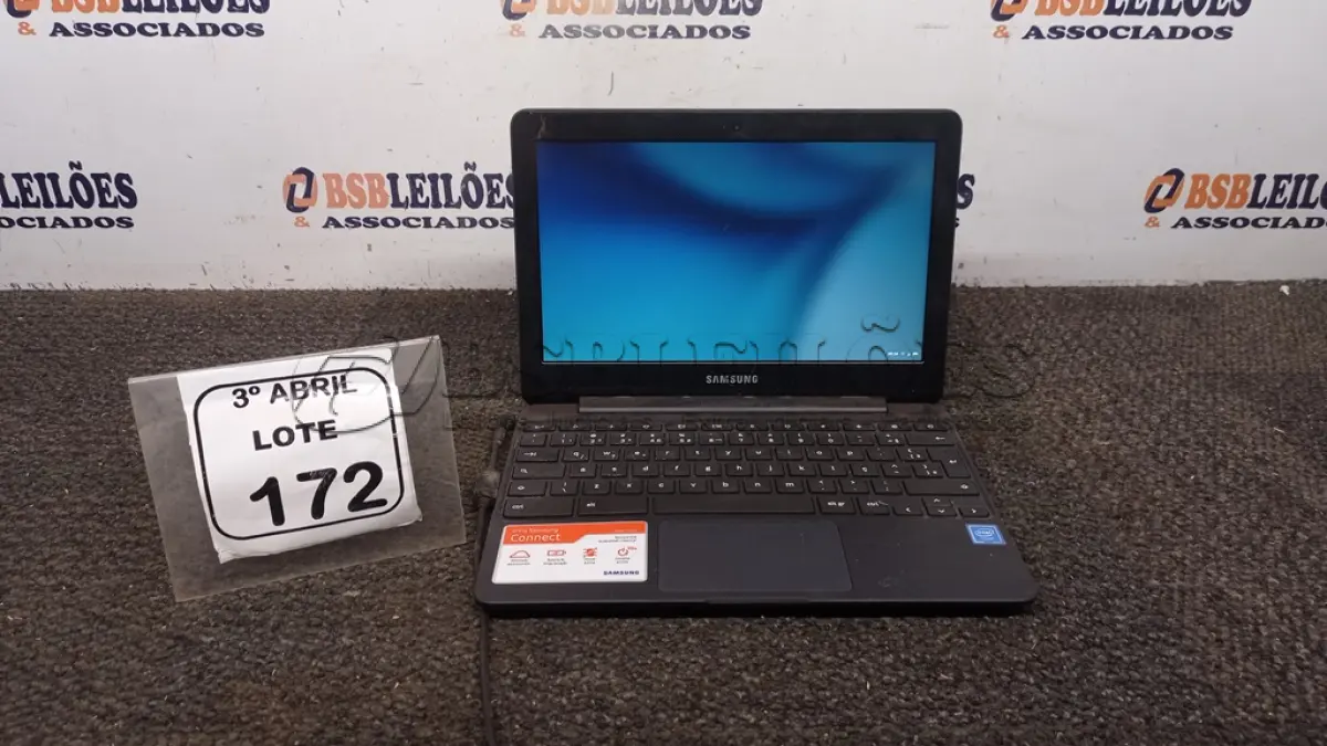 LOTE 172 - 01 CHROMEBOOK 16GB E.MMC MEMORIA 2GB LINHA CONNECT MARCA SAMSUNG SEM FONTE. (NO ESTADO) ATENÇÃO! FAZER A VISITAÇÃO ANTES DE ARREMATAR, NÃO SABEMOS SE FUNCIONA, LEILÃO NÃO TEM GARANTIA E NEM DEVOLUÇÃO, SUJEITO A POSSÍVEIS AVARIAS VISÍVEIS/OCULTAS E/OU AUSÊNCIA DE COMPONENTES.