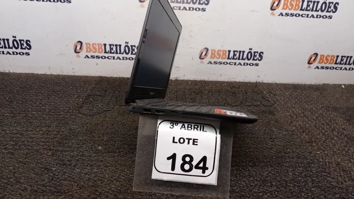 LOTE 184 - 01 CHROMEBOOK 16GB E.MMC MEMORIA 2GB LINHA CONNECT MARCA SAMSUNG SEM FONTE. (NO ESTADO) ATENÇÃO! FAZER A VISITAÇÃO ANTES DE ARREMATAR, NÃO SABEMOS SE FUNCIONA, LEILÃO NÃO TEM GARANTIA E NEM DEVOLUÇÃO, SUJEITO A POSSÍVEIS AVARIAS VISÍVEIS/OCULTAS E/OU AUSÊNCIA DE COMPONENTES.