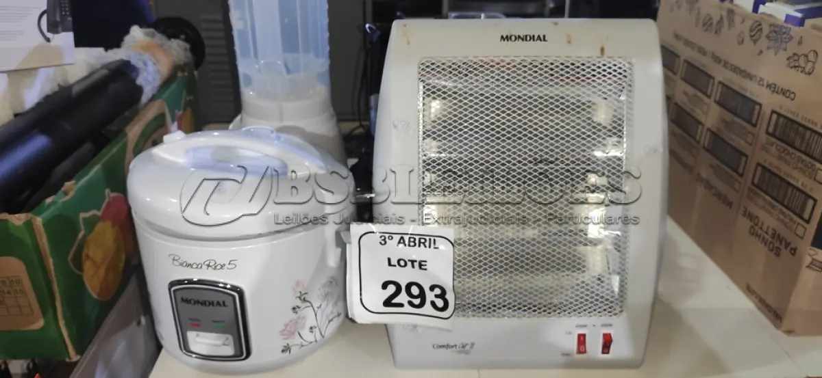 LOTE 293 - 01 AQUECEDOR DE AR MARCA MONDIAL, 01 PANELA ELÉTRICA MARCA MONDIAL, 01 LIQUIDIFICADOR MARCA MONDIAL, 03 FACAS ELÉTRICAS MARCA MONDIAL, 01 CAFETEIRA MARCA MONDIAL E 01 CHALEIRA ELÉTRICA MARCA MONDIAL. (NO ESTADO) ATENÇÃO! FAZER A VISITAÇÃO ANTES DE ARREMATAR, NÃO SABEMOS SE FUNCIONA, LEILÃO NÃO TEM GARANTIA E NEM DEVOLUÇÃO, SUJEITO A POSSÍVEIS AVARIAS VISÍVEIS/OCULTAS E/OU AUSÊNCIA DE COMPONENTES.