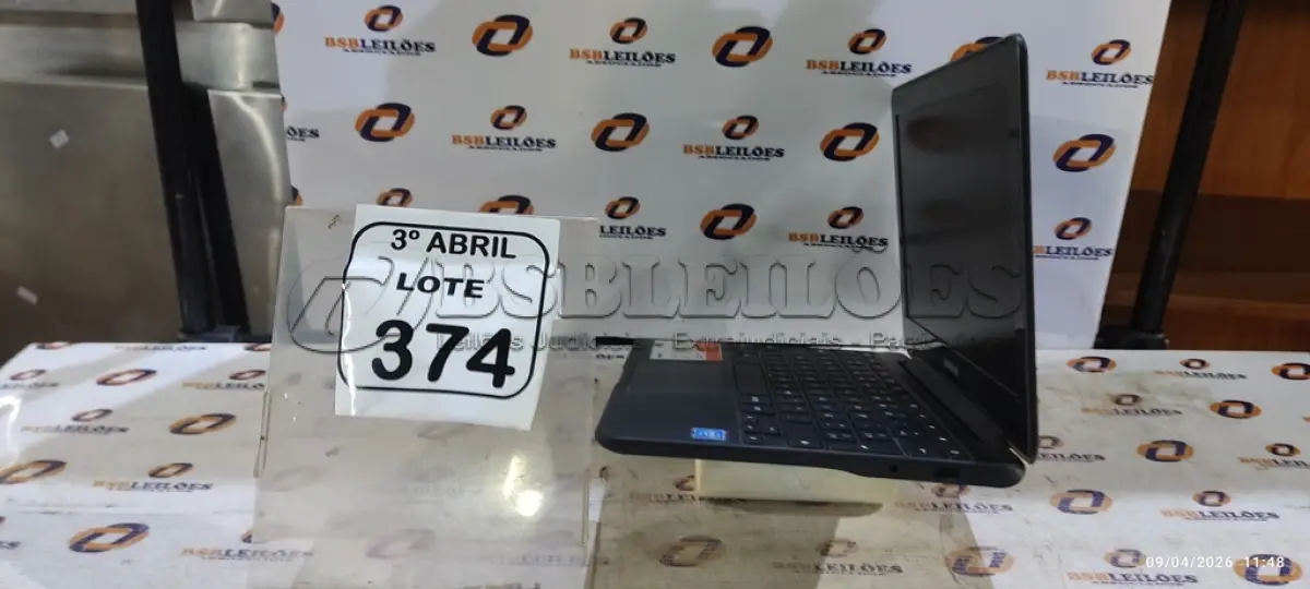 LOTE 374 - 01 CHROMEBOOK 16GB E.MMC MEMORIA 2GB LINHA CONNECT MARCA SAMSUNG SEM FONTE. (NO ESTADO) ATENÇÃO! FAZER A VISITAÇÃO ANTES DE ARREMATAR, NÃO SABEMOS SE FUNCIONA, LEILÃO NÃO TEM GARANTIA E NEM DEVOLUÇÃO, SUJEITO A POSSÍVEIS AVARIAS VISÍVEIS/OCULTAS E/OU AUSÊNCIA DE COMPONENTES.