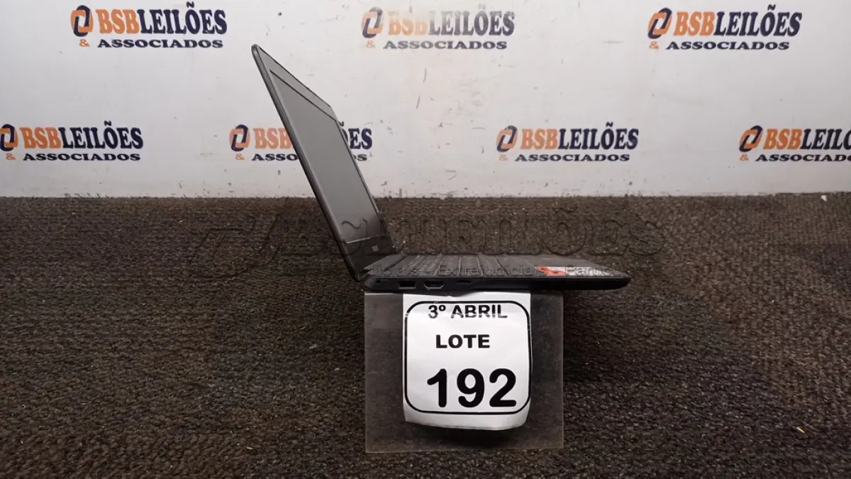 LOTE 192 - 01 CHROMEBOOK 16GB E.MMC MEMORIA 2GB LINHA CONNECT MARCA SAMSUNG SEM FONTE. (NO ESTADO) ATENÇÃO! FAZER A VISITAÇÃO ANTES DE ARREMATAR, NÃO SABEMOS SE FUNCIONA, LEILÃO NÃO TEM GARANTIA E NEM DEVOLUÇÃO, SUJEITO A POSSÍVEIS AVARIAS VISÍVEIS/OCULTAS E/OU AUSÊNCIA DE COMPONENTES.