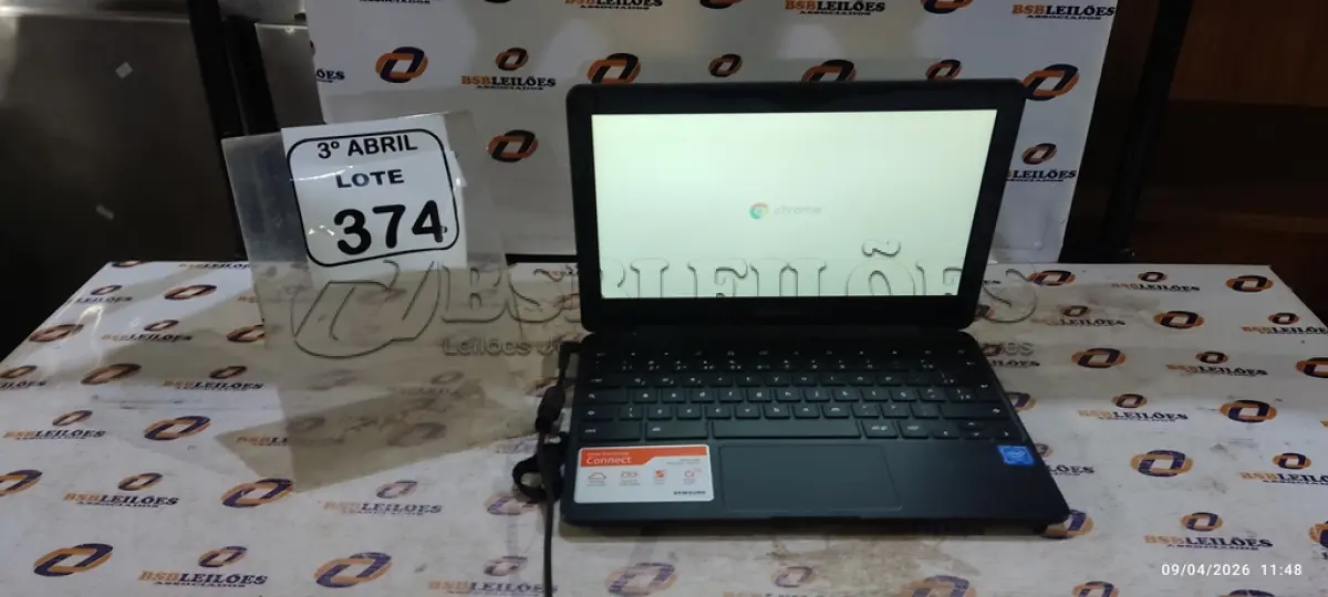LOTE 374 - 01 CHROMEBOOK 16GB E.MMC MEMORIA 2GB LINHA CONNECT MARCA SAMSUNG SEM FONTE. (NO ESTADO) ATENÇÃO! FAZER A VISITAÇÃO ANTES DE ARREMATAR, NÃO SABEMOS SE FUNCIONA, LEILÃO NÃO TEM GARANTIA E NEM DEVOLUÇÃO, SUJEITO A POSSÍVEIS AVARIAS VISÍVEIS/OCULTAS E/OU AUSÊNCIA DE COMPONENTES.