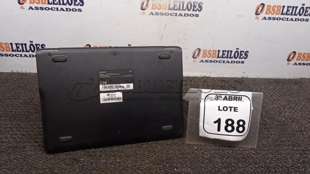 LOTE 188 - 01 CHROMEBOOK 16GB E.MMC MEMORIA 2GB LINHA CONNECT MARCA SAMSUNG SEM FONTE. (NO ESTADO) ATENÇÃO! FAZER A VISITAÇÃO ANTES DE ARREMATAR, NÃO SABEMOS SE FUNCIONA, LEILÃO NÃO TEM GARANTIA E NEM DEVOLUÇÃO, SUJEITO A POSSÍVEIS AVARIAS VISÍVEIS/OCULTAS E/OU AUSÊNCIA DE COMPONENTES.