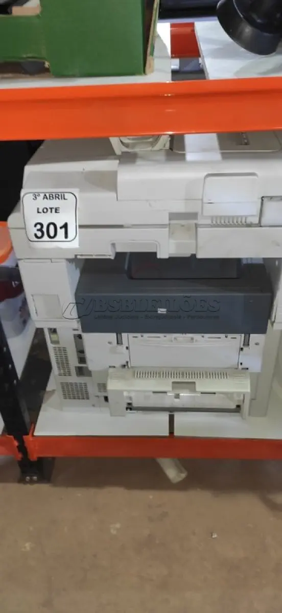 LOTE 301 - IMPRESSORA MULTIFUNCIONAL MODELO MC780 MARCA OKI. (NO ESTADO) ATENÇÃO! FAZER A VISITAÇÃO ANTES DE ARREMATAR, NÃO SABEMOS SE FUNCIONA, LEILÃO NÃO TEM GARANTIA E NEM DEVOLUÇÃO, SUJEITO A POSSÍVEIS AVARIAS VISÍVEIS/OCULTAS E/OU AUSÊNCIA DE COMPONENTES.