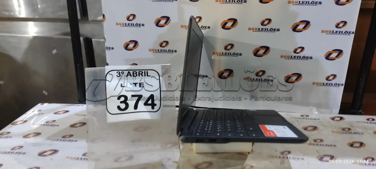 LOTE 374 - 01 CHROMEBOOK 16GB E.MMC MEMORIA 2GB LINHA CONNECT MARCA SAMSUNG SEM FONTE. (NO ESTADO) ATENÇÃO! FAZER A VISITAÇÃO ANTES DE ARREMATAR, NÃO SABEMOS SE FUNCIONA, LEILÃO NÃO TEM GARANTIA E NEM DEVOLUÇÃO, SUJEITO A POSSÍVEIS AVARIAS VISÍVEIS/OCULTAS E/OU AUSÊNCIA DE COMPONENTES.