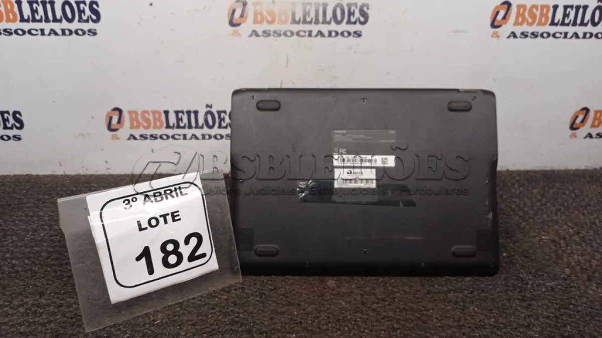 LOTE 182 - 01 CHROMEBOOK 16GB E.MMC MEMORIA 2GB LINHA CONNECT MARCA SAMSUNG SEM FONTE. (NO ESTADO) ATENÇÃO! FAZER A VISITAÇÃO ANTES DE ARREMATAR, NÃO SABEMOS SE FUNCIONA, LEILÃO NÃO TEM GARANTIA E NEM DEVOLUÇÃO, SUJEITO A POSSÍVEIS AVARIAS VISÍVEIS/OCULTAS E/OU AUSÊNCIA DE COMPONENTES.