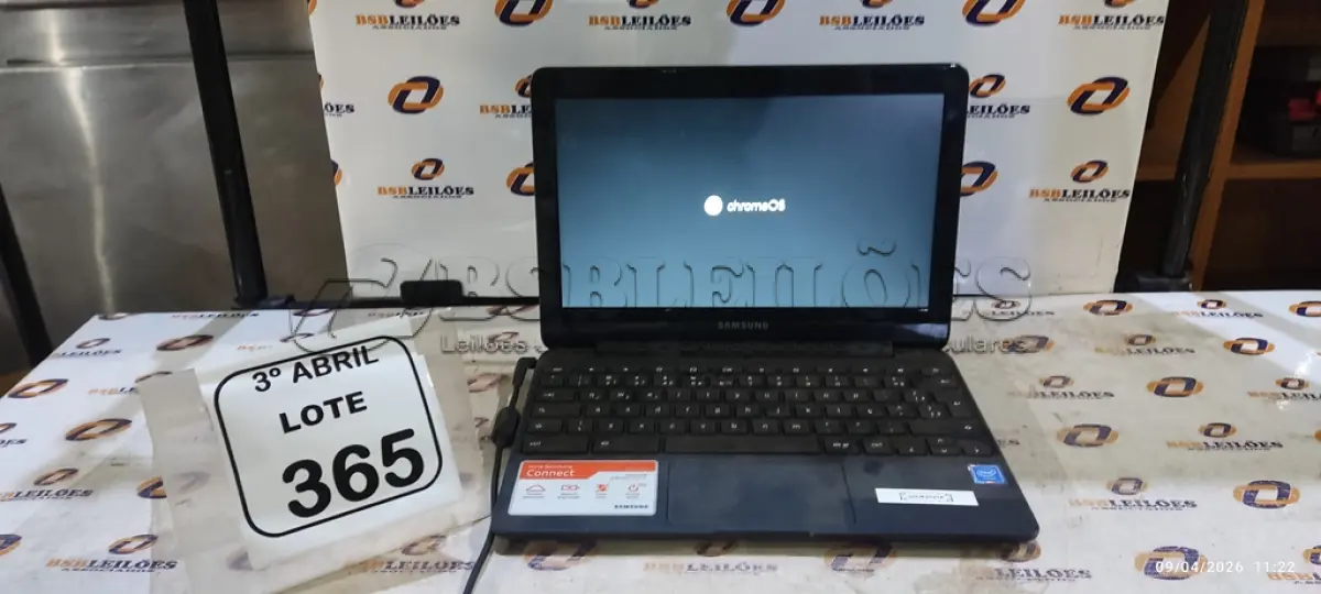 LOTE 365 - 01 CHROMEBOOK 16GB E.MMC MEMORIA 2GB LINHA CONNECT MARCA SAMSUNG SEM FONTE. (NO ESTADO) ATENÇÃO! FAZER A VISITAÇÃO ANTES DE ARREMATAR, NÃO SABEMOS SE FUNCIONA, LEILÃO NÃO TEM GARANTIA E NEM DEVOLUÇÃO, SUJEITO A POSSÍVEIS AVARIAS VISÍVEIS/OCULTAS E/OU AUSÊNCIA DE COMPONENTES.
