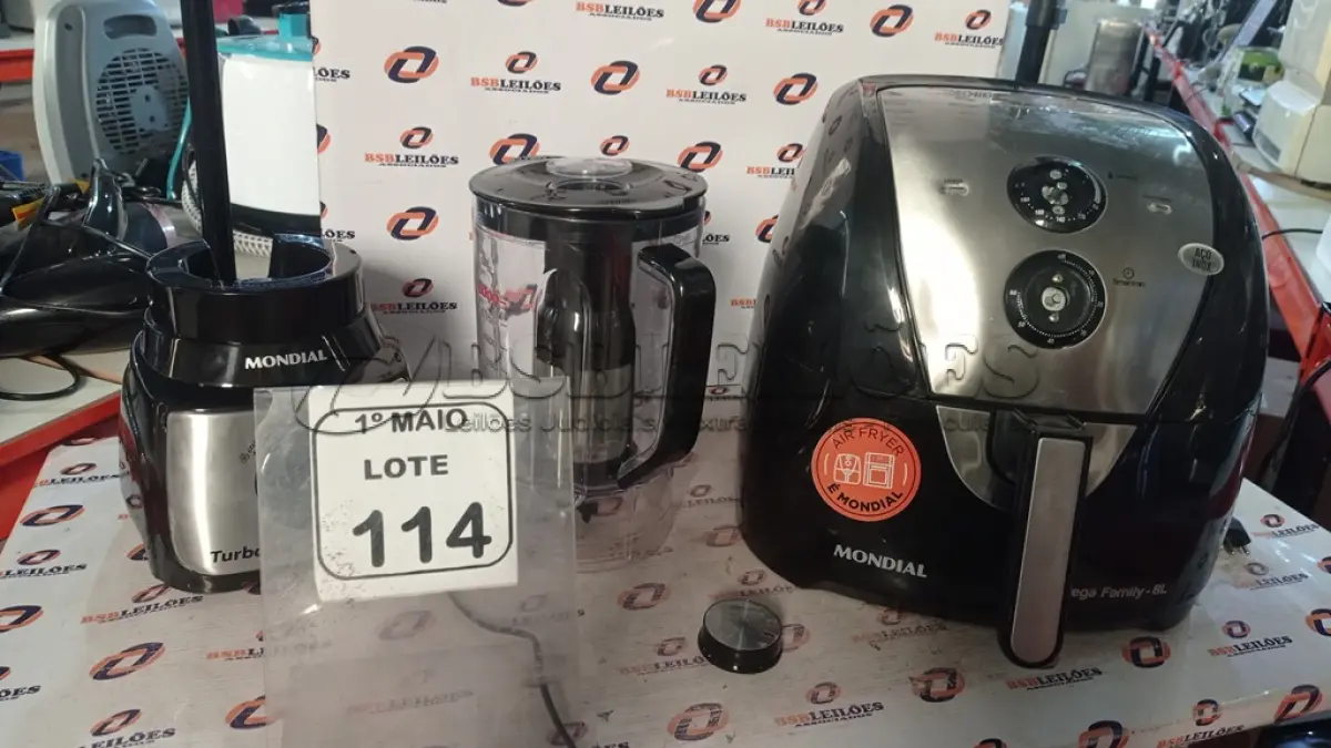LOTE 114 - 01 AIR FRYER 220V MARCA MONDIAL E 01 LIQUIDIFICADOR 220V MARCA MONDIAL. (NO ESTADO) ATENÇÃO! FAZER A VISITAÇÃO ANTES DE ARREMATAR, NÃO SABEMOS SE FUNCIONA, LEILÃO NÃO TEM GARANTIA E NEM DEVOLUÇÃO, SUJEITO A POSSÍVEIS AVARIAS VISÍVEIS/OCULTAS E/OU AUSÊNCIA DE COMPONENTES.