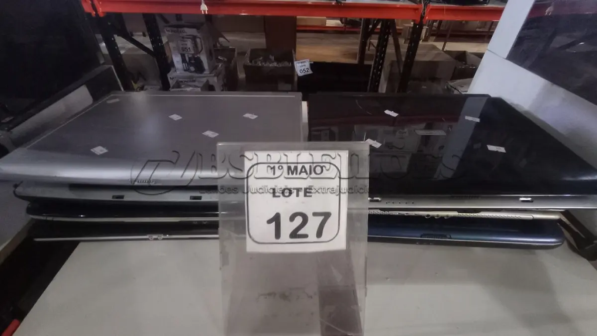 LOTE 127 - 06 NOTEBOOKS DE MARCAS E MODELOS DIVERSOS PARA RETIRADA DE PEÇAS. (NO ESTADO) ATENÇÃO! FAZER A VISITAÇÃO ANTES DE ARREMATAR, NÃO SABEMOS SE FUNCIONA, LEILÃO NÃO TEM GARANTIA E NEM DEVOLUÇÃO, SUJEITO A POSSÍVEIS AVARIAS VISÍVEIS/OCULTAS E/OU AUSÊNCIA DE COMPONENTES.