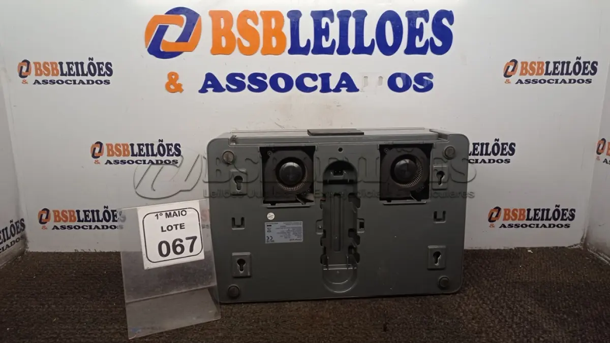 LOTE 067 - 01 COOLER PARA VACINAS VETERINÁRIAS MODELO VC-200 127V MARCA CHILLER UNIT. (NO ESTADO) ATENÇÃO! FAZER A VISITAÇÃO ANTES DE ARREMATAR, NÃO SABEMOS SE FUNCIONA, LEILÃO NÃO TEM GARANTIA E NEM DEVOLUÇÃO, SUJEITO A POSSÍVEIS AVARIAS VISÍVEIS/OCULTAS E/OU AUSÊNCIA DE COMPONENTES.