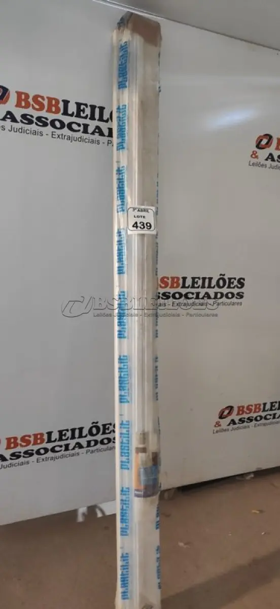 LOTE 439 - 01 PORTA SANFONADA. (NO ESTADO) ATENÇÃO! FAZER A VISITAÇÃO ANTES DE ARREMATAR, NÃO SABEMOS SE FUNCIONA, LEILÃO NÃO TEM GARANTIA E NEM DEVOLUÇÃO, SUJEITO A POSSÍVEIS AVARIAS VISÍVEIS/OCULTAS E/OU AUSÊNCIA DE COMPONENTES.