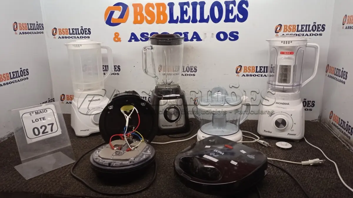 LOTE 027 - 03 LIQUIDIFICADORES, 01 ESPREMEDOR DE FRUTAS E 02 SANDUICHEIRAS MARCA MONDIAL. (NO ESTADO) ATENÇÃO! FAZER A VISITAÇÃO ANTES DE ARREMATAR, NÃO SABEMOS SE FUNCIONA, LEILÃO NÃO TEM GARANTIA E NEM DEVOLUÇÃO, SUJEITO A POSSÍVEIS AVARIAS VISÍVEIS/OCULTAS E/OU AUSÊNCIA DE COMPONENTES.