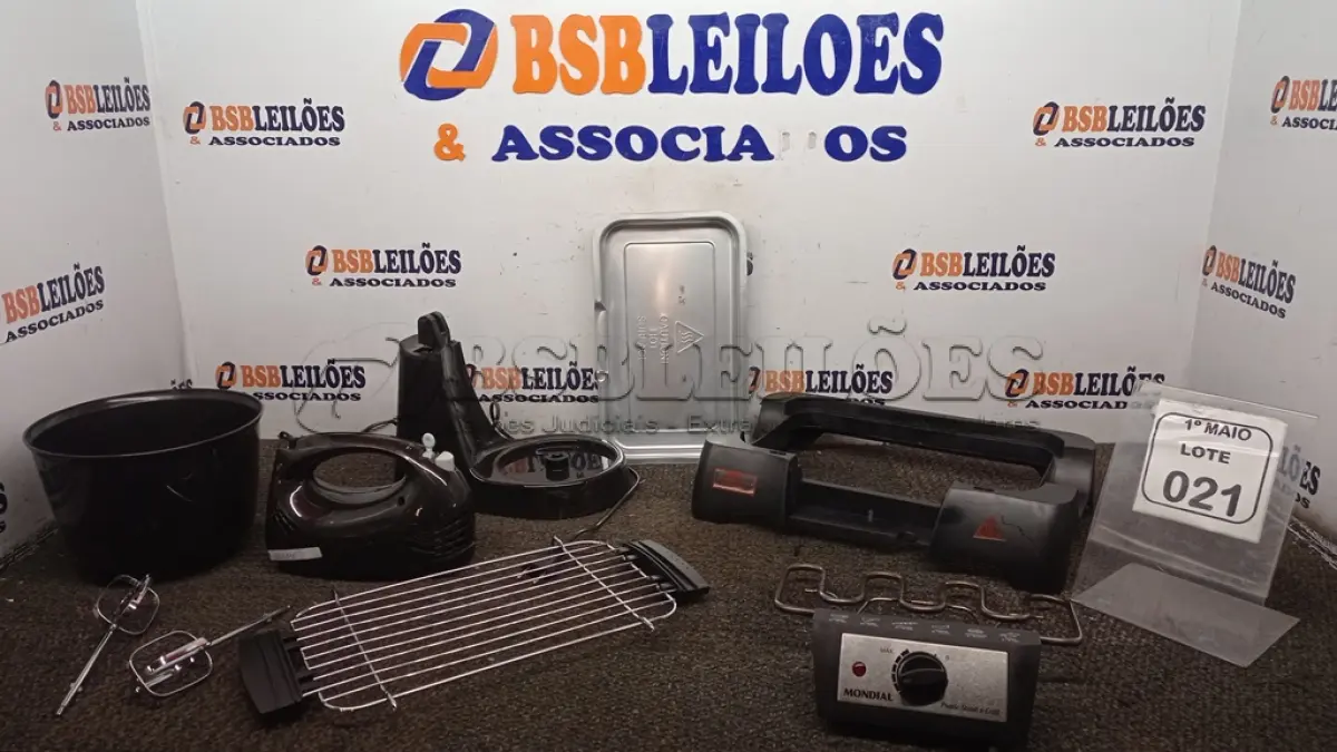LOTE 021 - 01 CHURRASQUEIRA ELÉTRICA 220V MARCA MONDIAL E 01 BATEDEIRA 220V MARCA MONDIAL. (NO ESTADO) ATENÇÃO! FAZER A VISITAÇÃO ANTES DE ARREMATAR, NÃO SABEMOS SE FUNCIONA, LEILÃO NÃO TEM GARANTIA E NEM DEVOLUÇÃO, SUJEITO A POSSÍVEIS AVARIAS VISÍVEIS/OCULTAS E/OU AUSÊNCIA DE COMPONENTES.