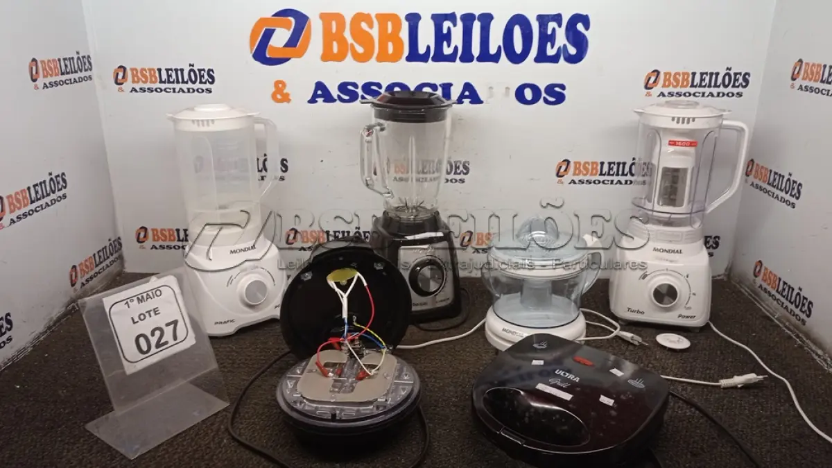 LOTE 027 - 03 LIQUIDIFICADORES, 01 ESPREMEDOR DE FRUTAS E 02 SANDUICHEIRAS MARCA MONDIAL. (NO ESTADO) ATENÇÃO! FAZER A VISITAÇÃO ANTES DE ARREMATAR, NÃO SABEMOS SE FUNCIONA, LEILÃO NÃO TEM GARANTIA E NEM DEVOLUÇÃO, SUJEITO A POSSÍVEIS AVARIAS VISÍVEIS/OCULTAS E/OU AUSÊNCIA DE COMPONENTES.